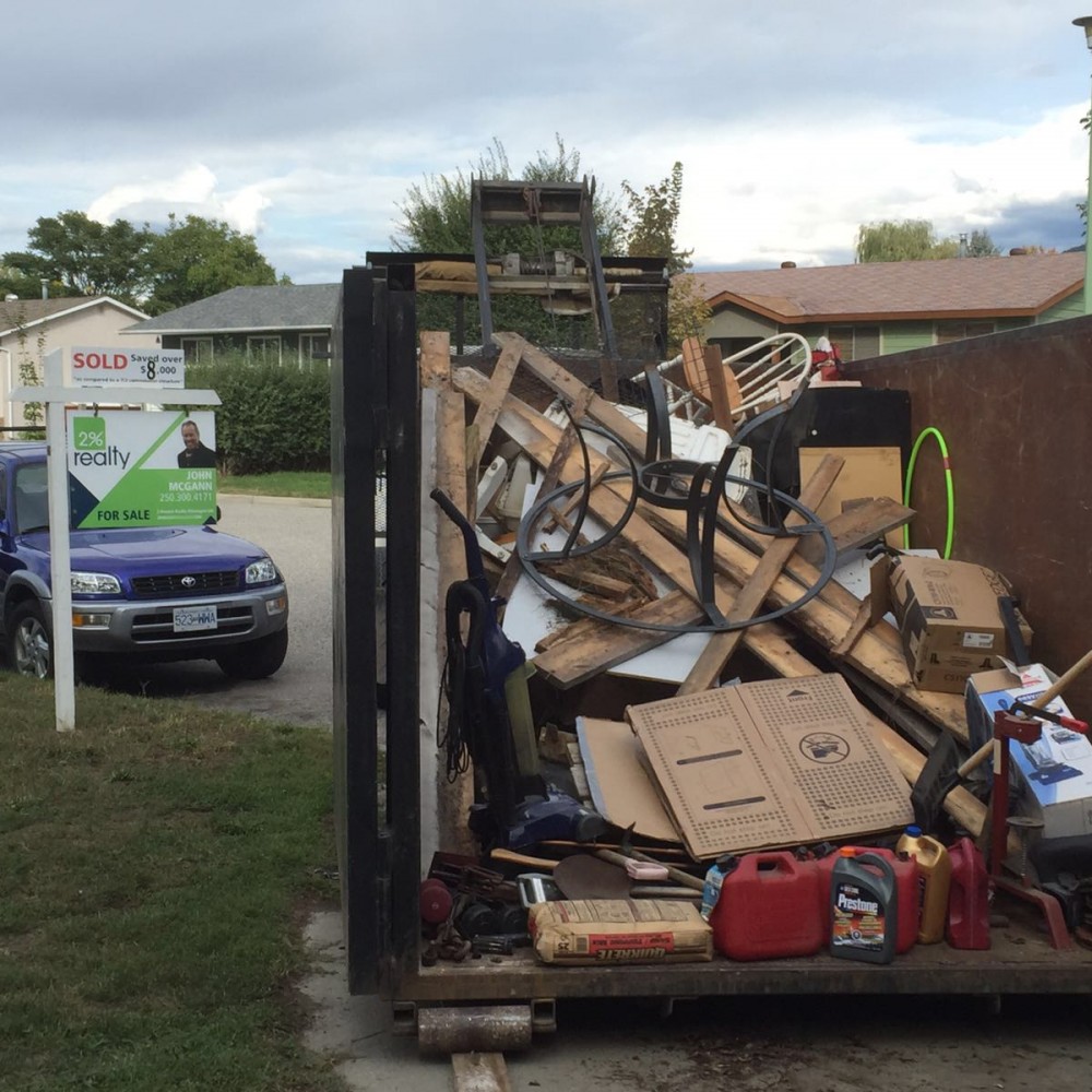 Kelowna Junk Removal – Got Moving Junk Kelowna? movingjunk2